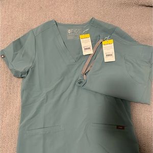 FIGS sea foam casma three pocket top and kade cargo pants